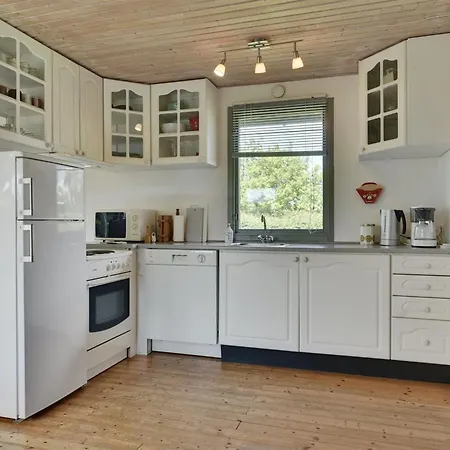 Dom wakacyjny Rise - 250m From The Sea By Interhome